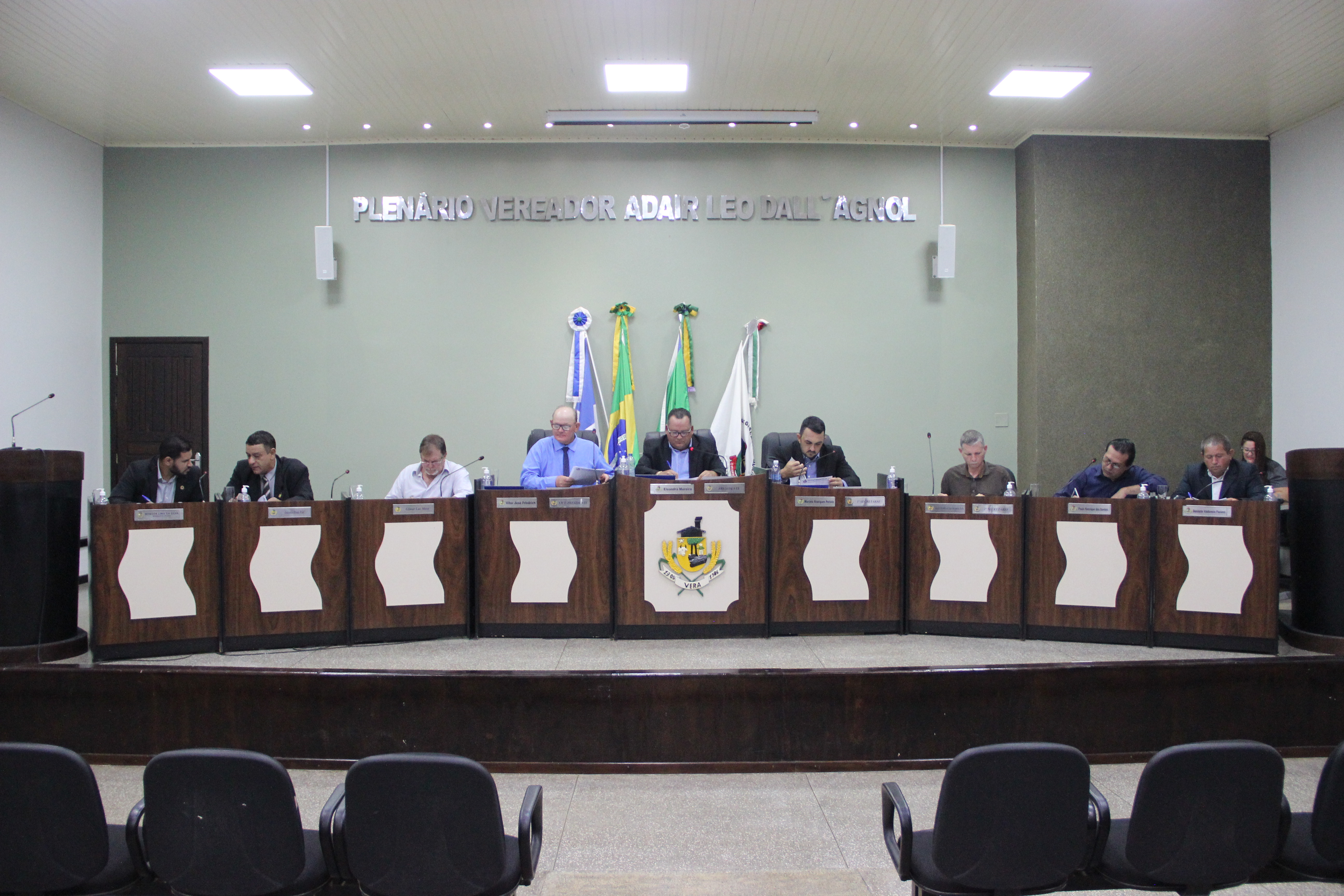 Plenário com vereadores titulares