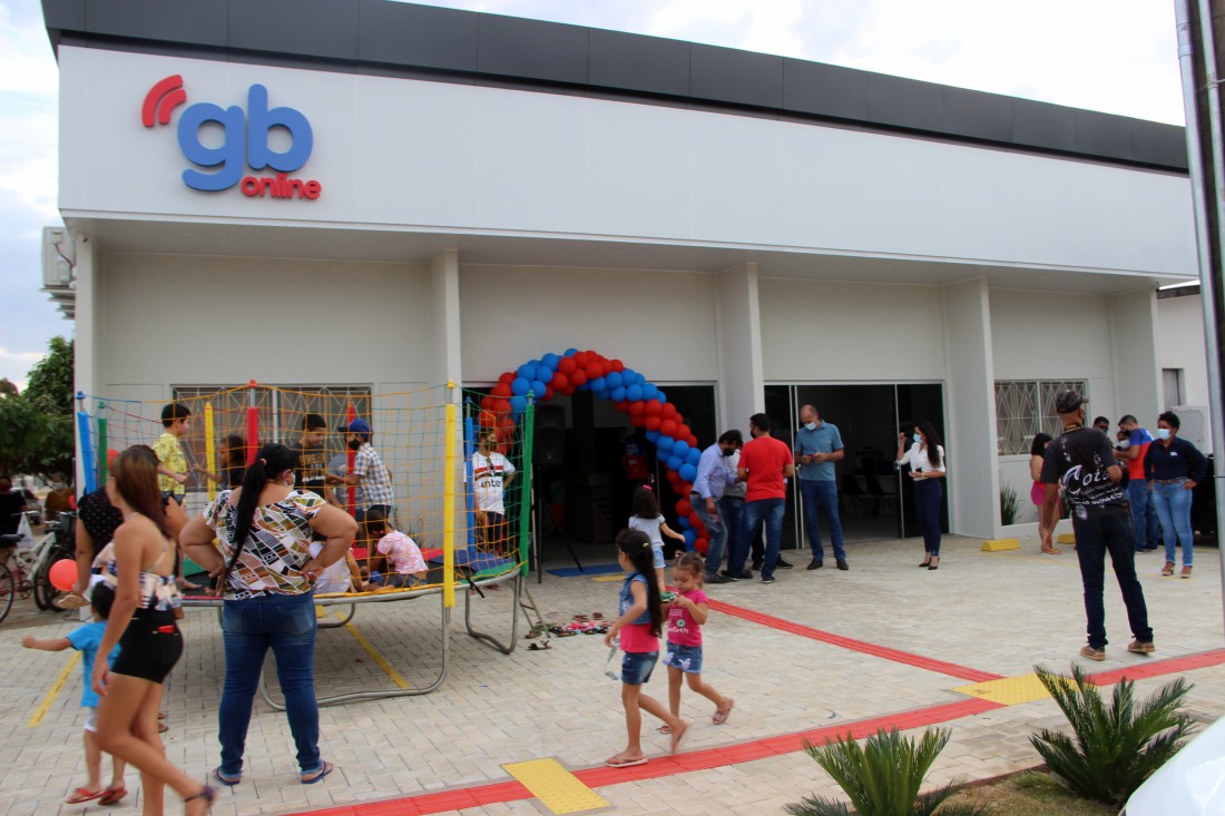 GB Online inaugura sede em Vera e vereadores acompanham